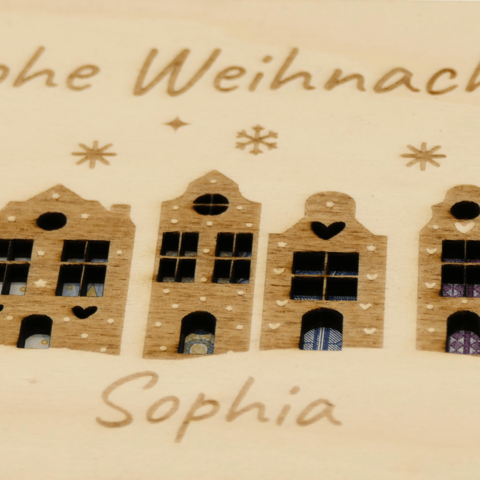 Personalisiertes Geldgeschenk zu Weihnachten – Holzkarte „Frohe Weihnachten“ mit Häusern