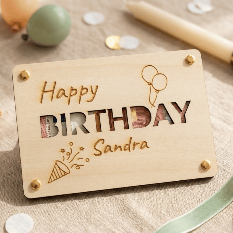 Personalisiertes Geldgeschenk aus Holz zum Geburtstag – Happy Birthday