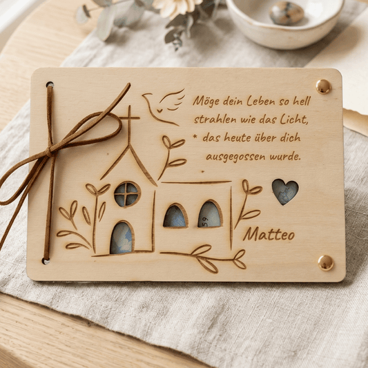 Personalisiertes Geldgeschenk aus Holz zur Taufe – Kirche