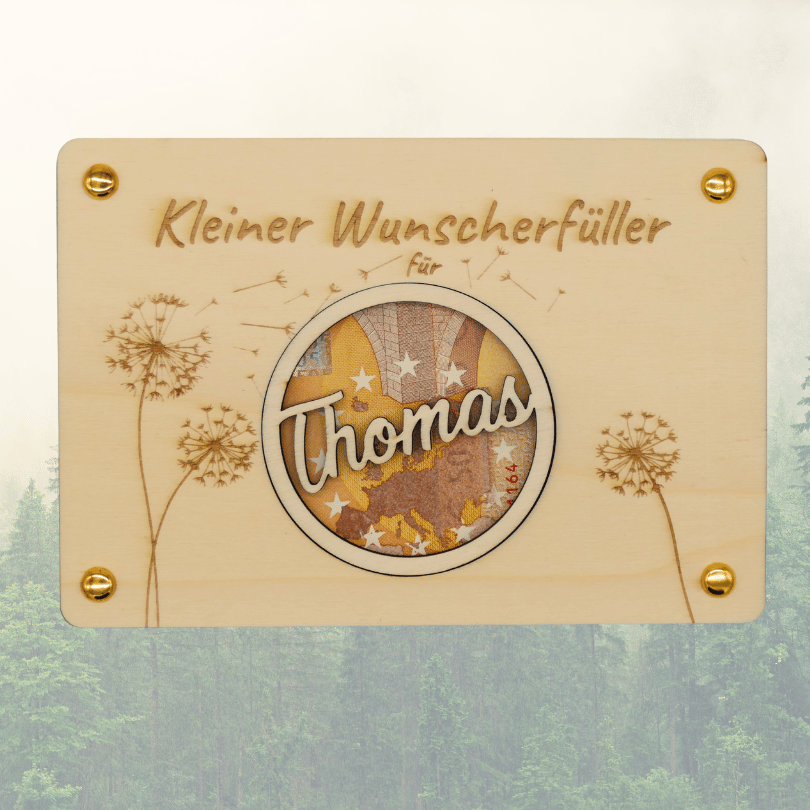 Personalisiertes Geldgeschenk aus Holz zum Geburtstag – mit Namensaufhänger